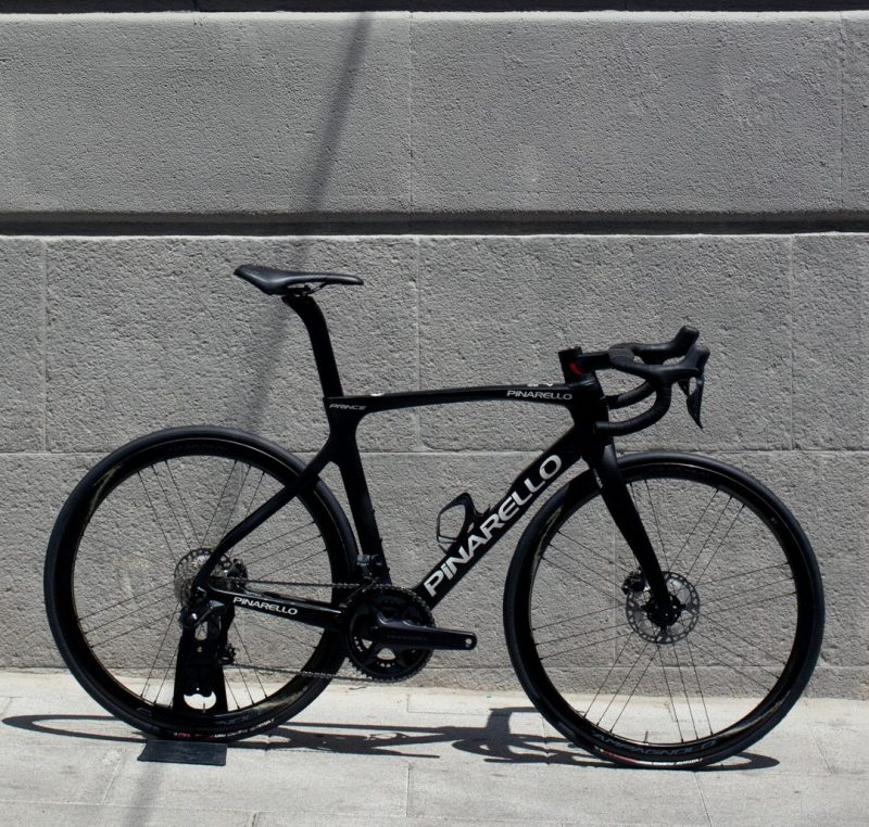 Bicicleta Pinarello Prince F Shimano Ultegra DI2