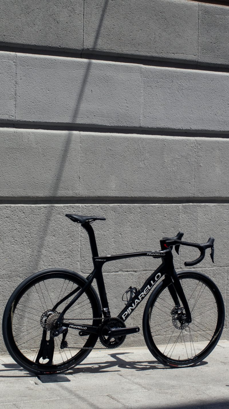 Bicicleta Pinarello Prince F Shimano Ultegra DI2
